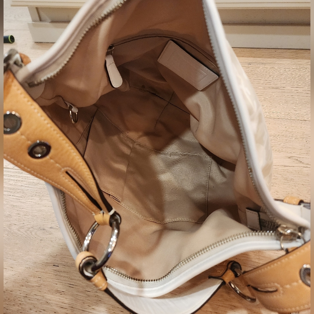 Limited Rare Edition Coach Signature Optic Bumble Bee Tote Bag - Picture 12 of 14
